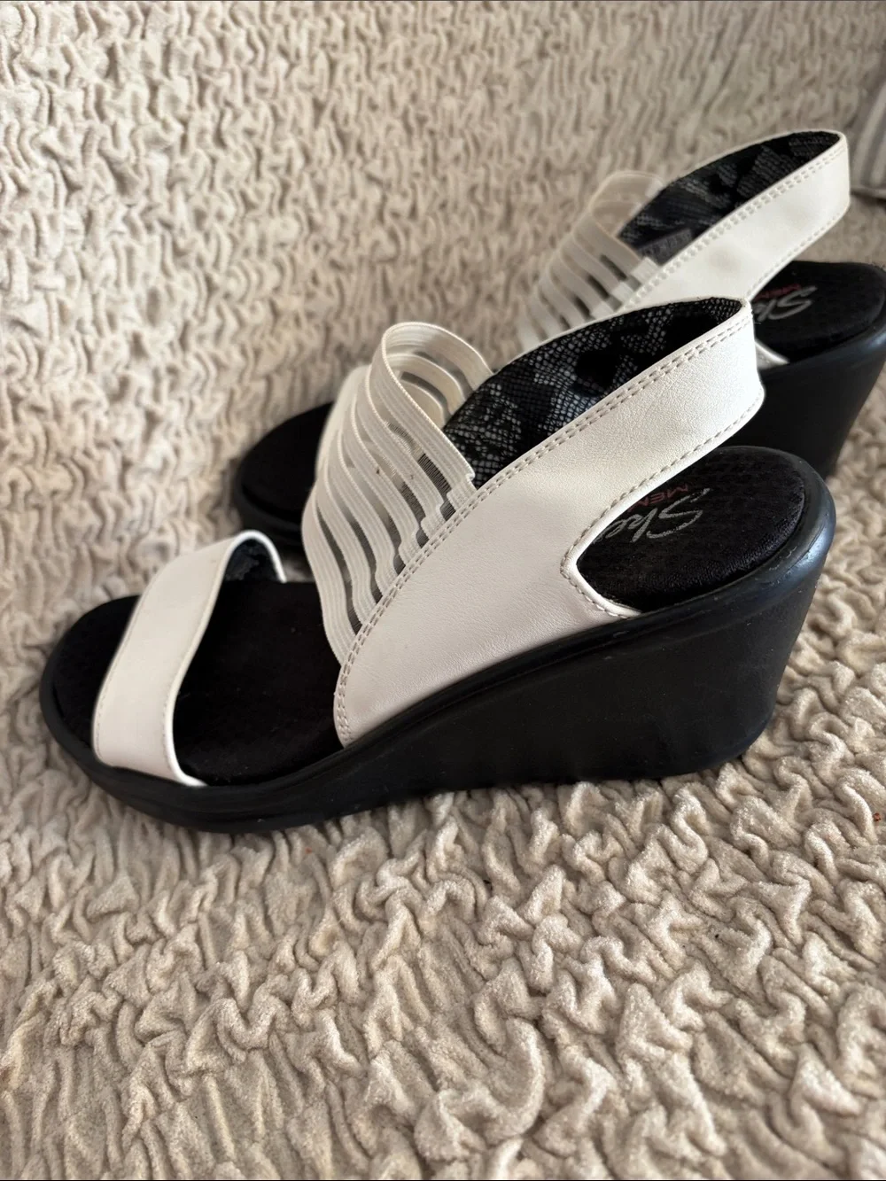 Skechers Memory Foam Women’s Black and White Slip-On Elastic Strap Sandals